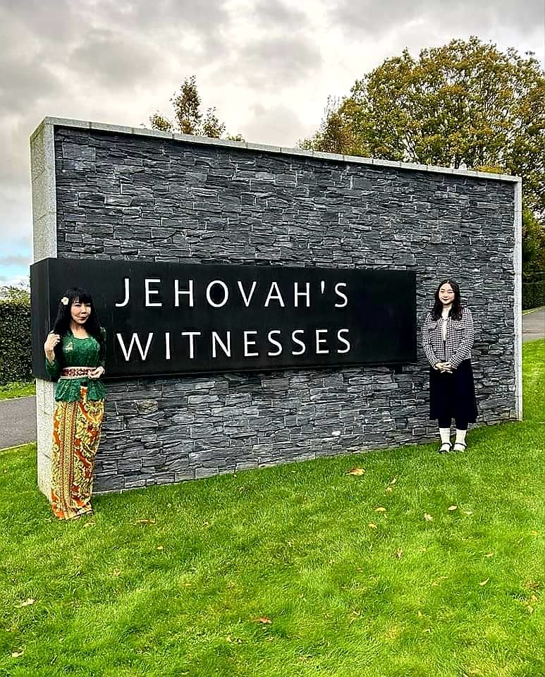 Jehovah's Witnesses worldwide organization